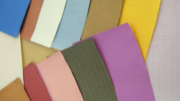 ��ͬ�ɫ���طN��չʾ